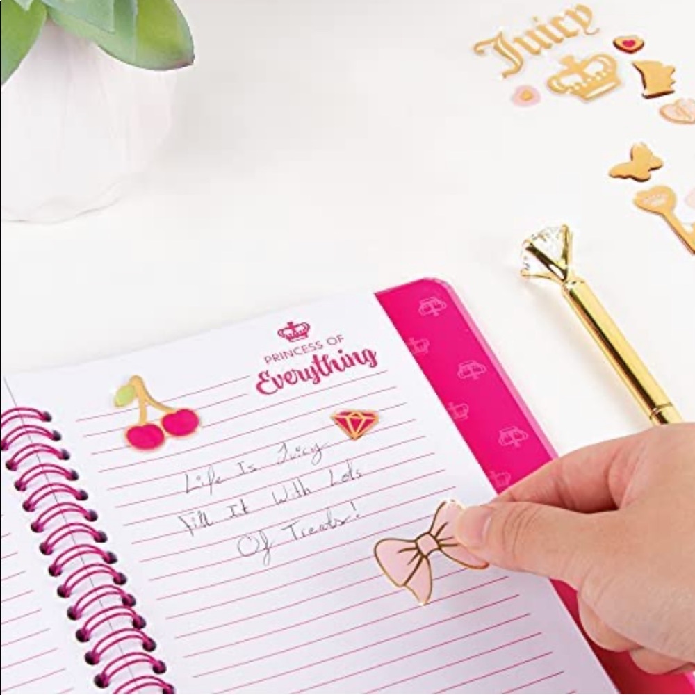 Juicy couture 19 piece princess of everything glitter journal - Picture 6 of 9